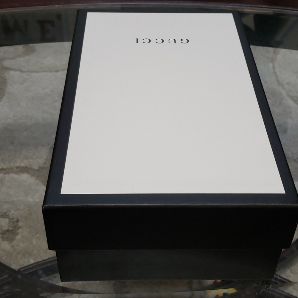 Gucci empty shoe box - Picture 3 of 4
